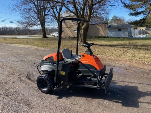 2019 Groom Master II Diesel 3WD Bunker and Field Rake - Jacobsen