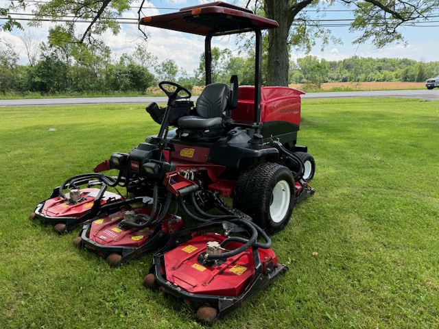 2014 Groundsmaster 4500 Diesel 4WD Contouring Mower - Toro