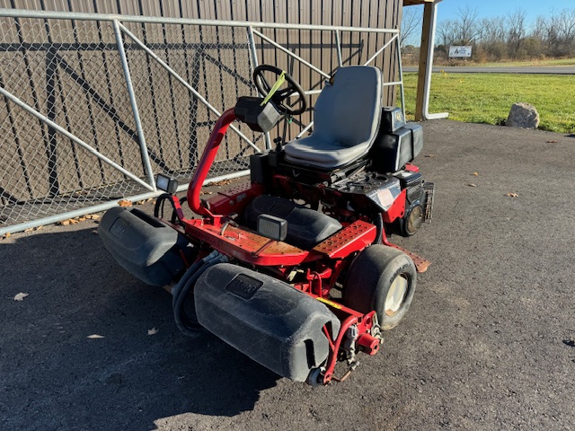 2007 Greensmaster 3150 Gas 2WD Greens Mower - Toro