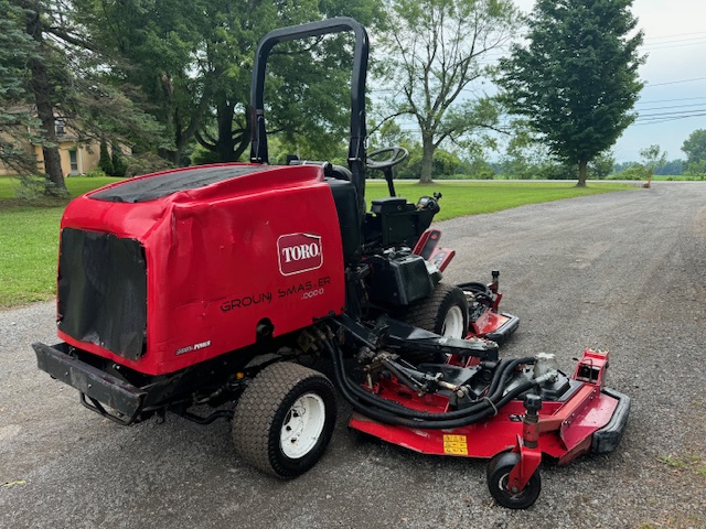 2017 Groundsmaster 4000 Diesel 4WD Wide Area Mower - Toro - Image 4
