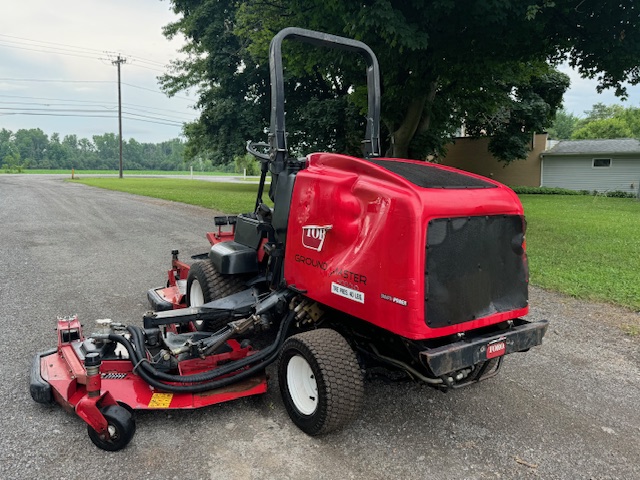 2017 Groundsmaster 4000 Diesel 4WD Wide Area Mower - Toro - Image 3