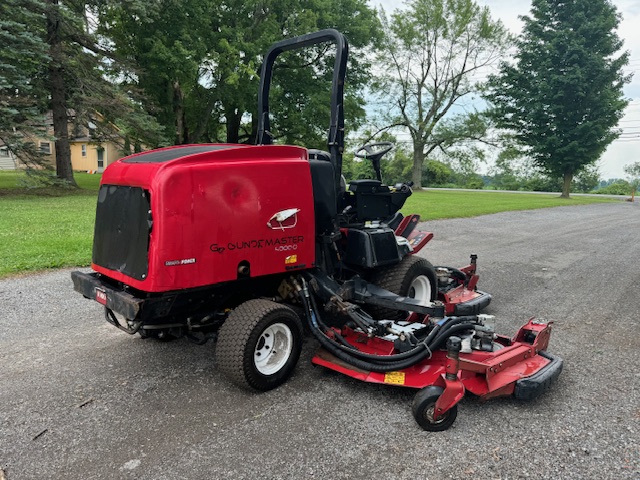 2017 Groundsmaster 4000 Diesel 4WD Wide Area Mower - Toro - Image 4