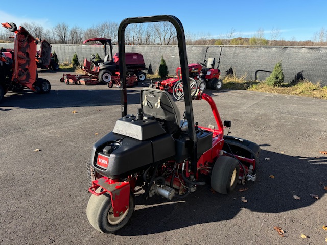 2012 Greensmaster 3150 Gas 2WD Greens Mower - Toro - Image 4
