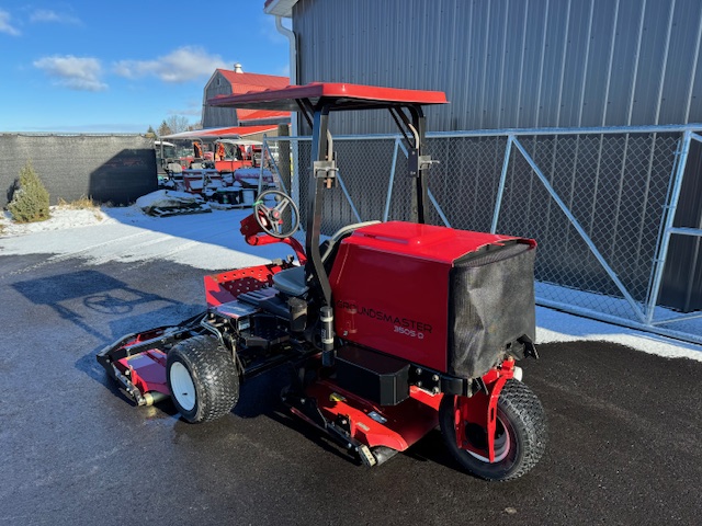 2014 Groundsmaster 3505 Diesel 2WD Contouring Rotary Mower - Toro - Image 3