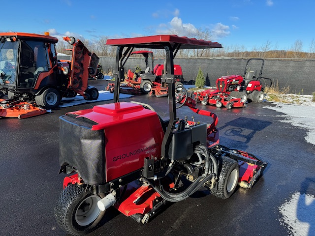 2014 Groundsmaster 3505 Diesel 2WD Contouring Rotary Mower - Toro - Image 4