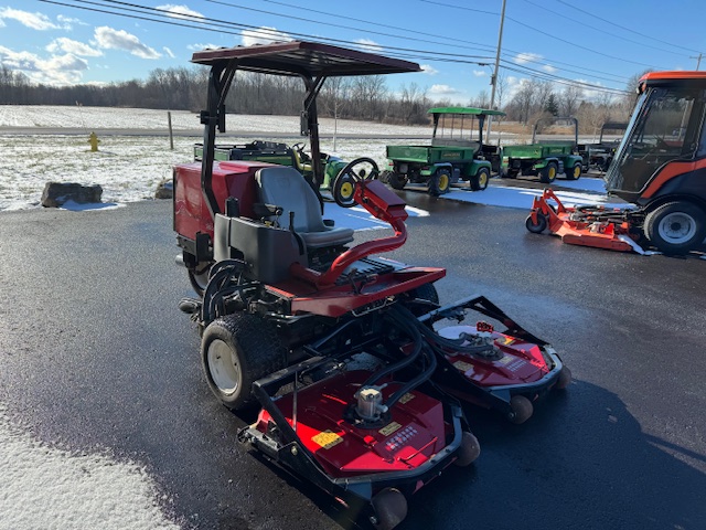 2014 Groundsmaster 3505 Diesel 2WD Contouring Rotary Mower - Toro - Image 5