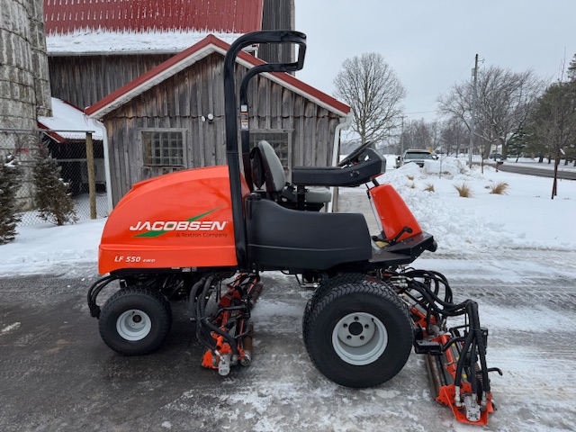 2014 LF 550 Diesel 4WD Fairway Mower - Jacobsen - Image 4