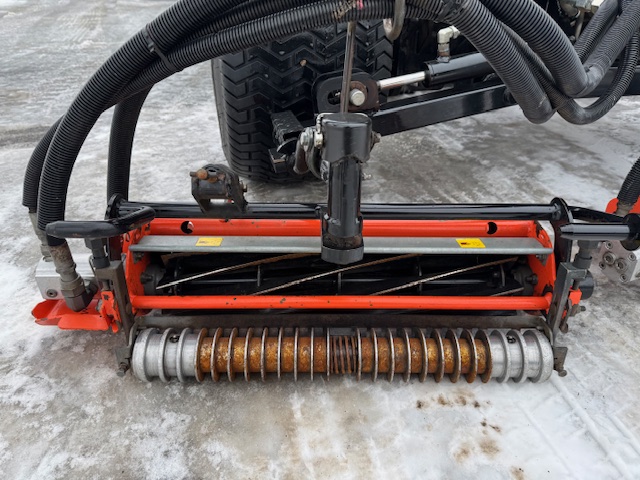 2014 LF 550 Diesel 4WD Fairway Mower - Jacobsen - Image 5