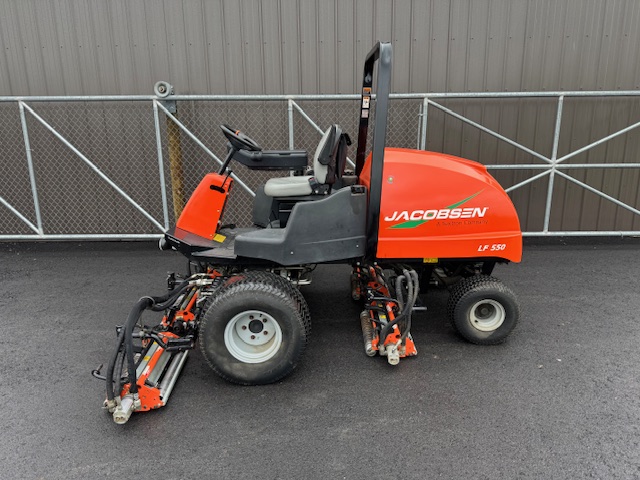 2013 LF 550 Diesel 2WD Fairway Mower - Jacobsen - Image 3