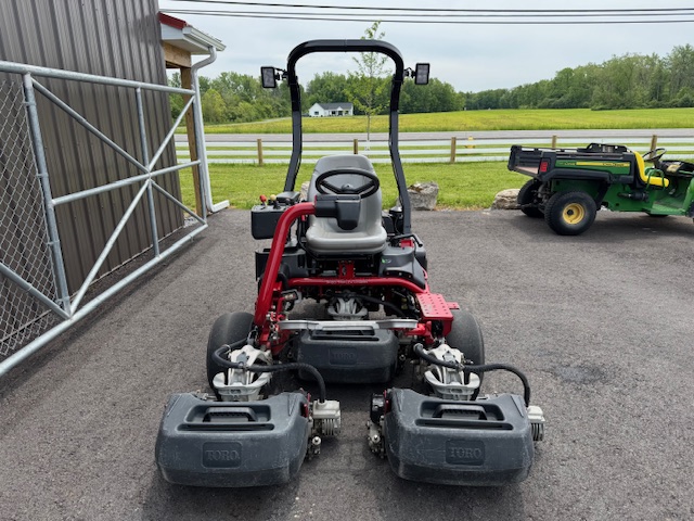 2016 Greensmaster TriFlex 3420 Diesel Hybrid Electric 3WD Greensmower - Toro - Image 2