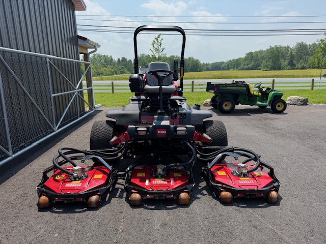 2018 Groundsmaster 4500 Diesel 4WD Contouring Mower - Toro - Image 2
