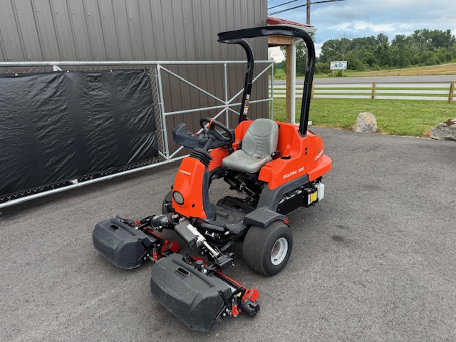 2014 Eclipse 322 Hydraulic-Free 2WD Diesel Riding Greens Mower - Jacobsen