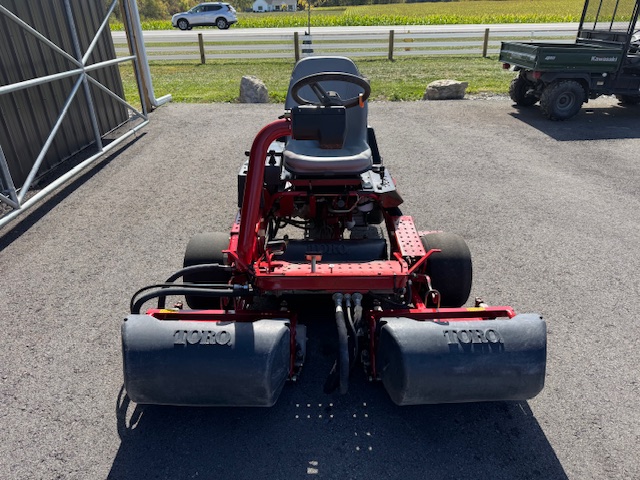 2009 Greensmaster 3150 Gas 2WD Greensmower - Toro - Image 2