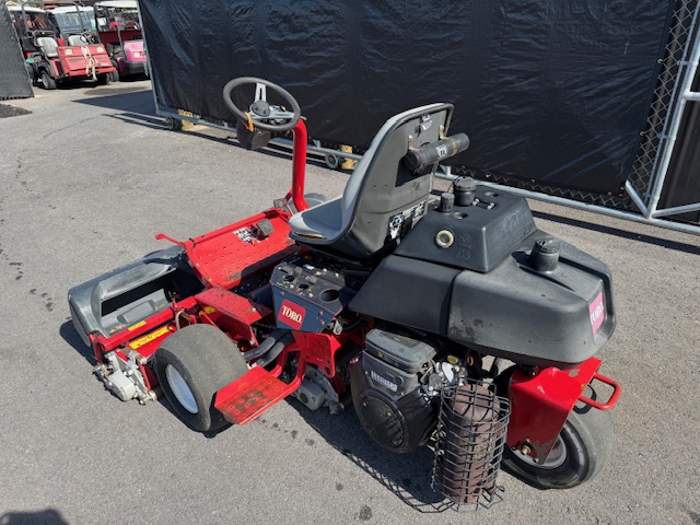 2009 Greensmaster 3150 Gas 2WD Greensmower - Toro - Image 4