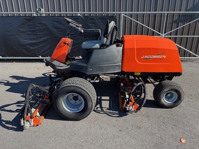 2020 LF 510 Diesel 2WD Fairway Mower - Jacobsen - Image 2