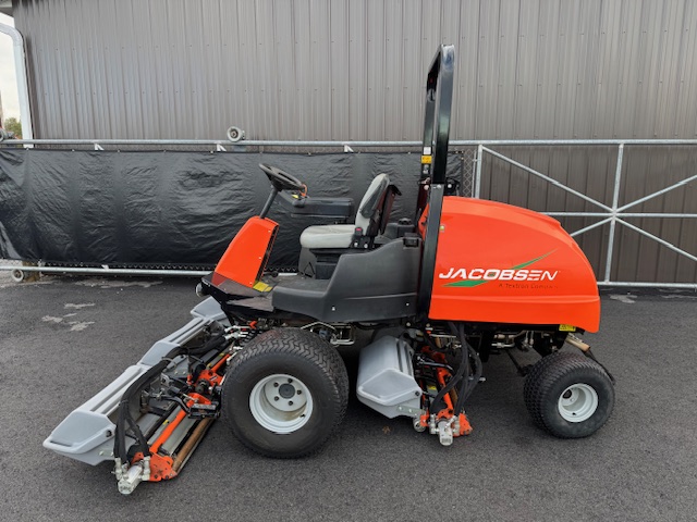 LF 550 Diesel 4WD Fairway Mower - Jacobsen - Image 3