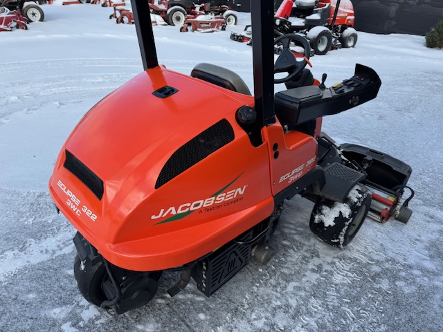 2020 Eclipse 322 Hydraulic-Free 3WD Diesel Riding Greens Mower - Jacobsen - Image 4