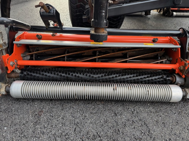 2019 LF 550 Diesel 2WD Fairway Mower - Jacobsen - Image 5