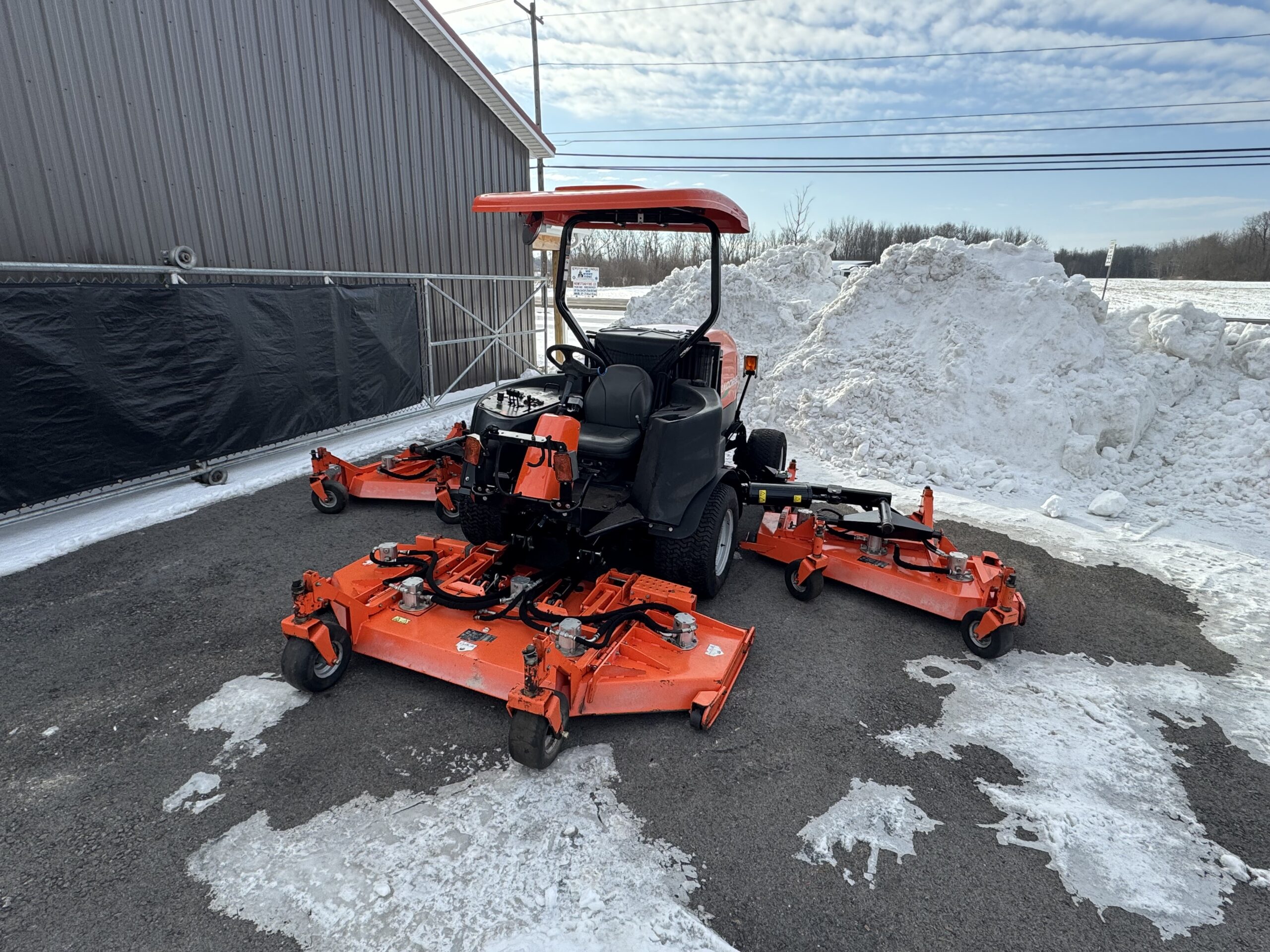 2014 HR9016 Turbo Diesel 4WD Wide Area Mower - Jacobsen - Image 2