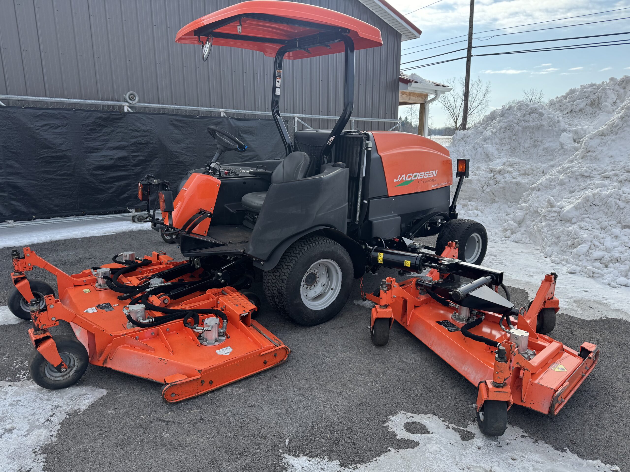 2014 HR9016 Turbo Diesel 4WD Wide Area Mower - Jacobsen - Image 4