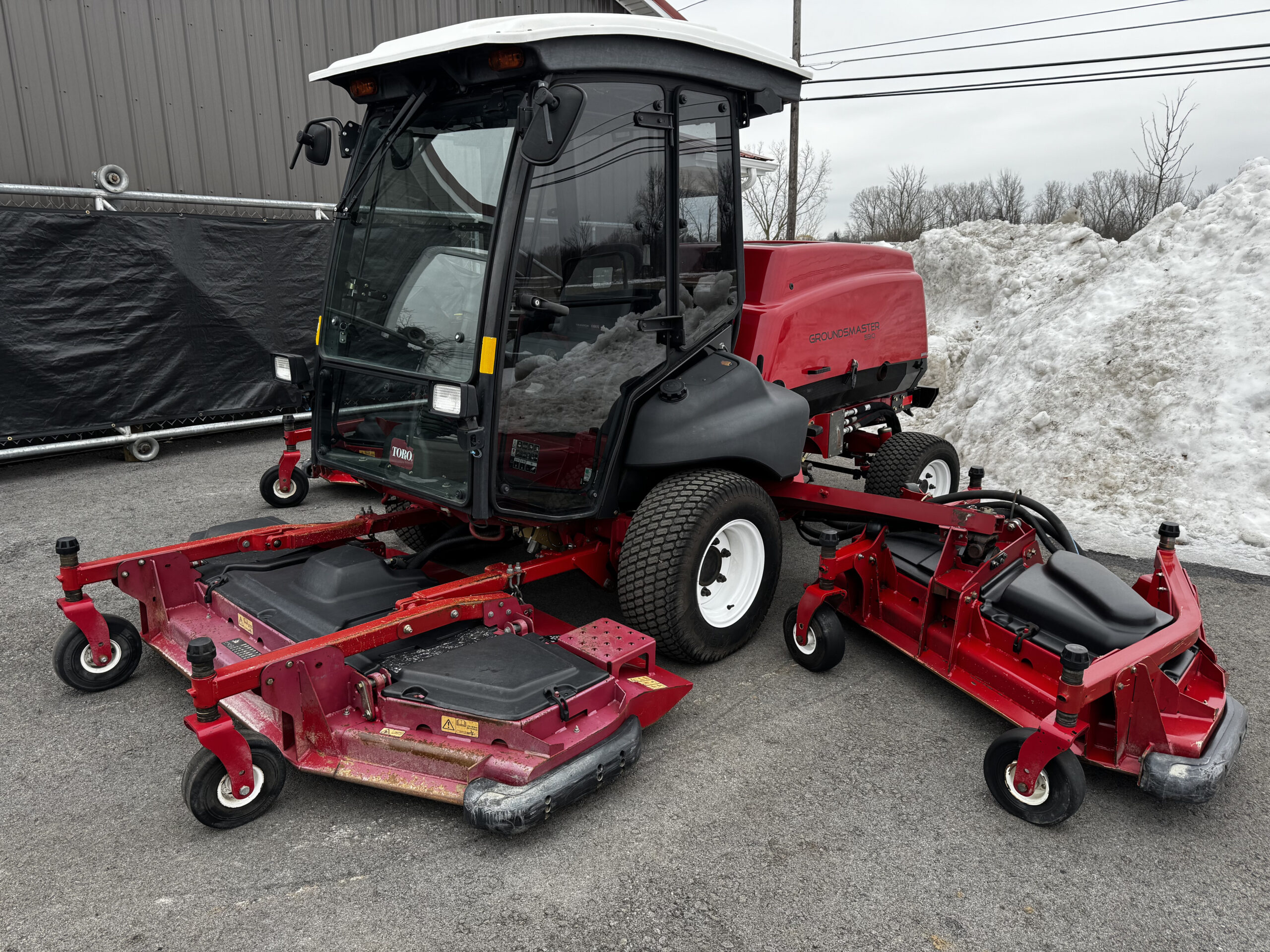 2017 Groundsmaster 5910 Diesel 4WD Climate Controlled Cab Wide Area Mower - Toro - Image 6