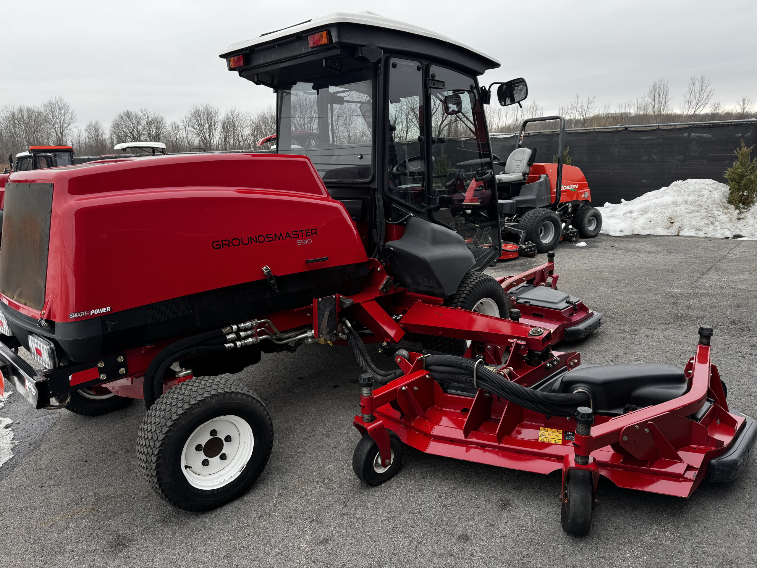 2017 Groundsmaster 5910 Diesel 4WD Climate Controlled Cab Wide Area Mower - Toro - Image 9