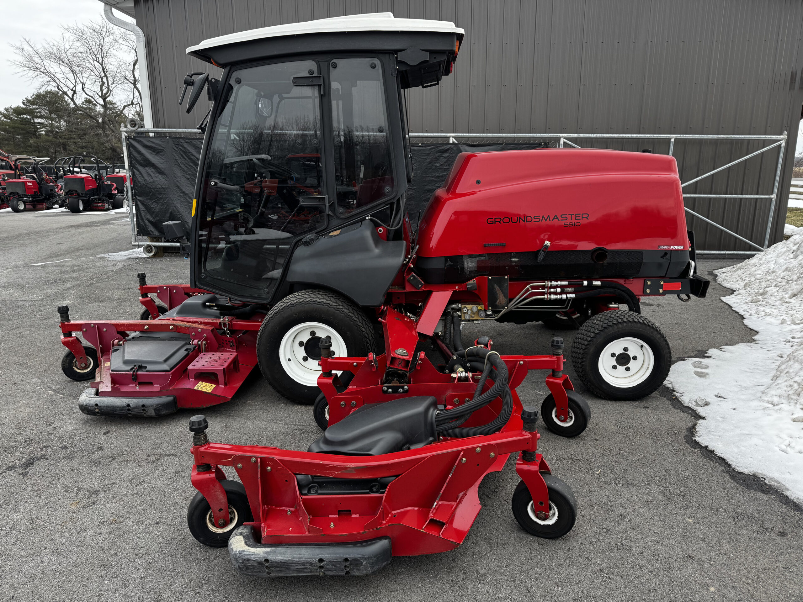 2017 Groundsmaster 5910 Diesel 4WD Climate Controlled Cab Wide Area Mower - Toro - Image 9