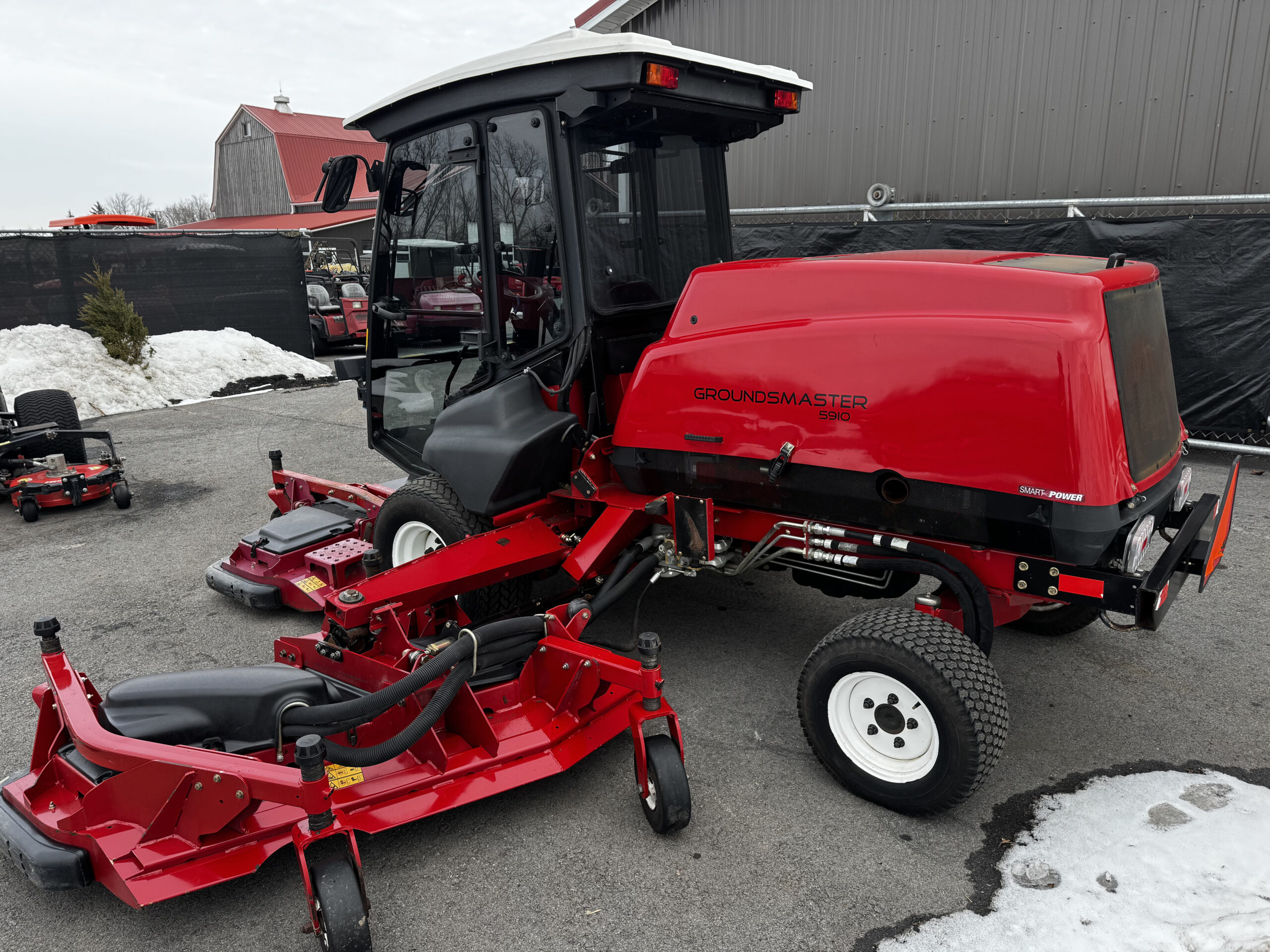 2017 Groundsmaster 5910 Diesel 4WD Climate Controlled Cab Wide Area Mower - Toro - Image 11