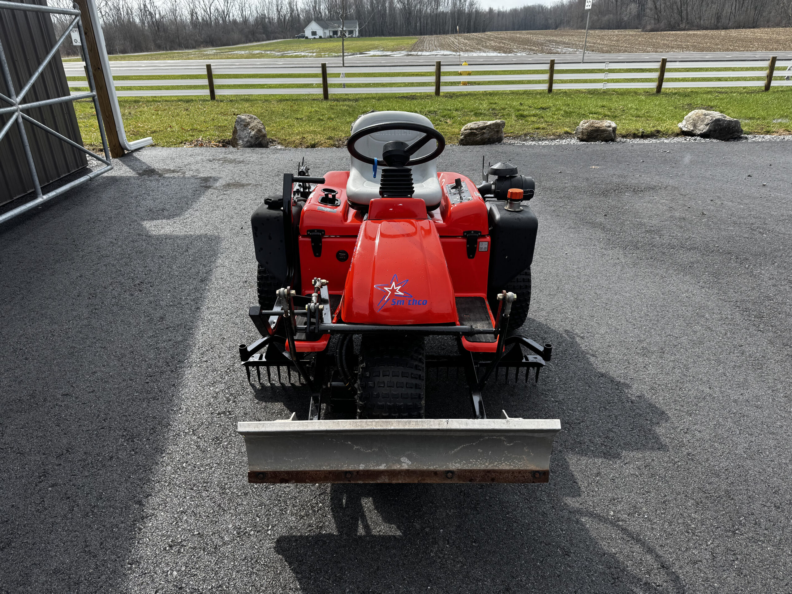 2016 Super Star 3WD Bunker and Field Rake - smithco - Image 4