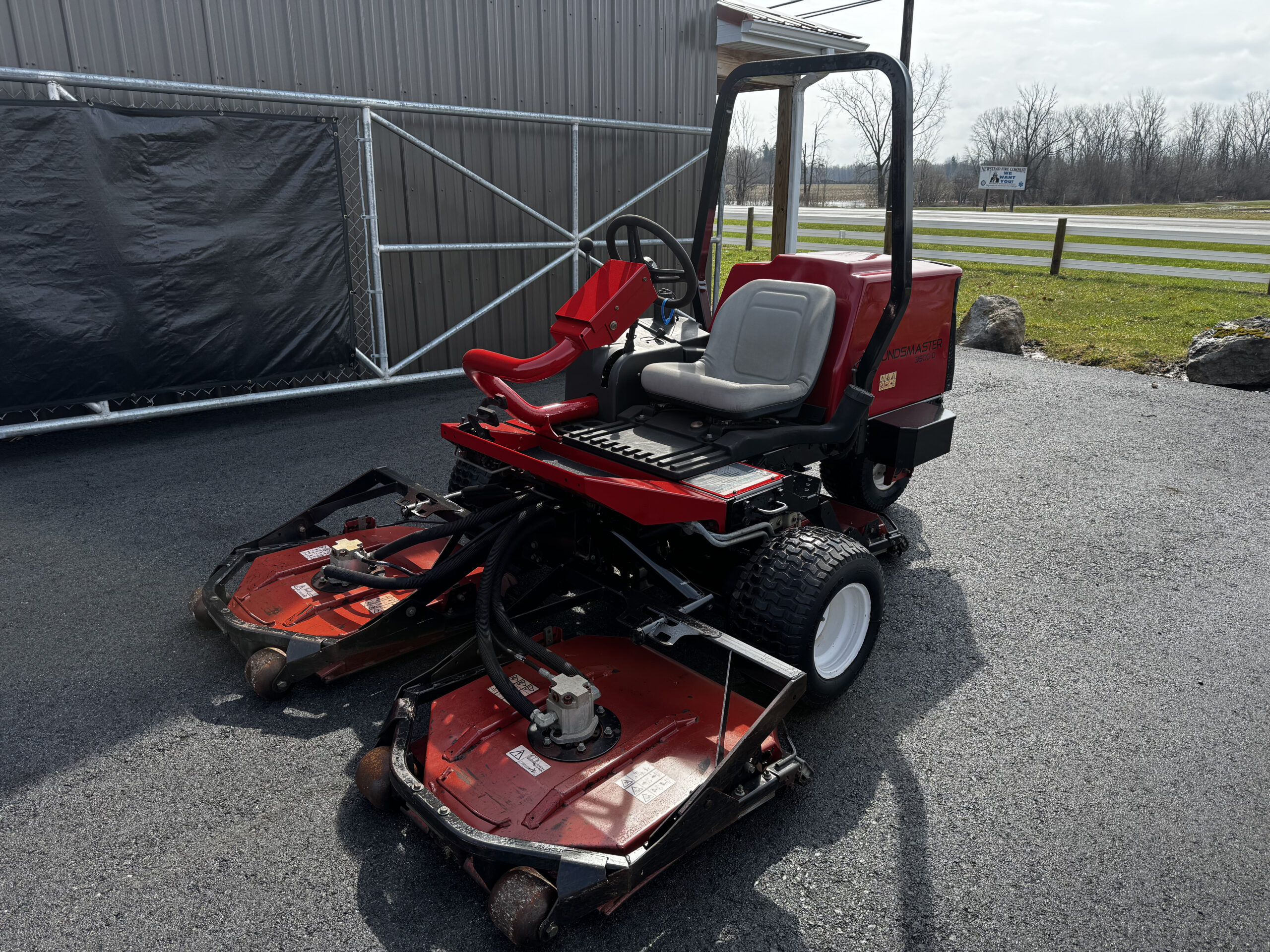 2015 Groundsmaster 3500 Diesel Sidewinder 3WD Contouring Mower - Toro