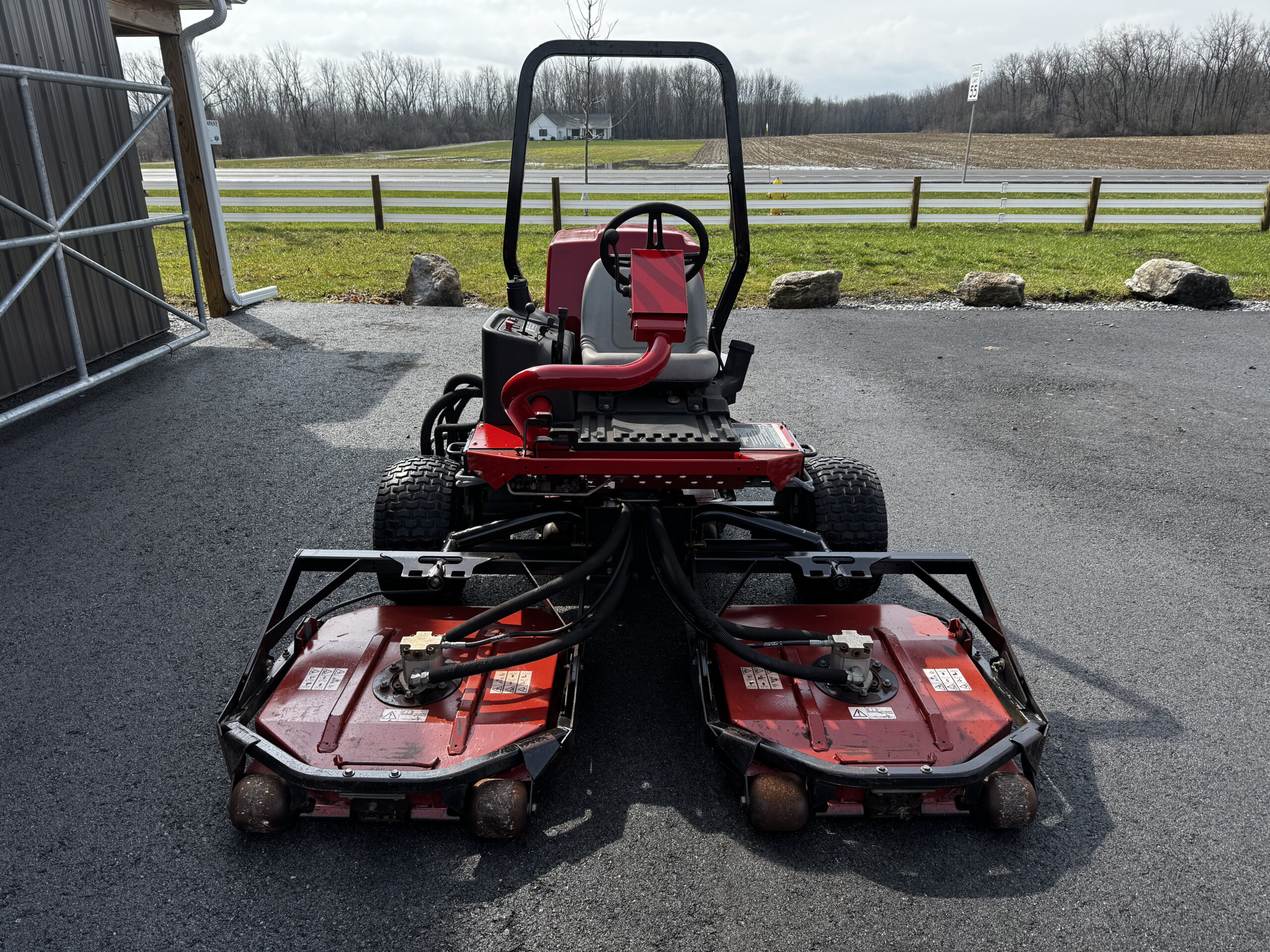 2015 Groundsmaster 3500 Diesel Sidewinder 3WD Contouring Mower - Toro - Image 5