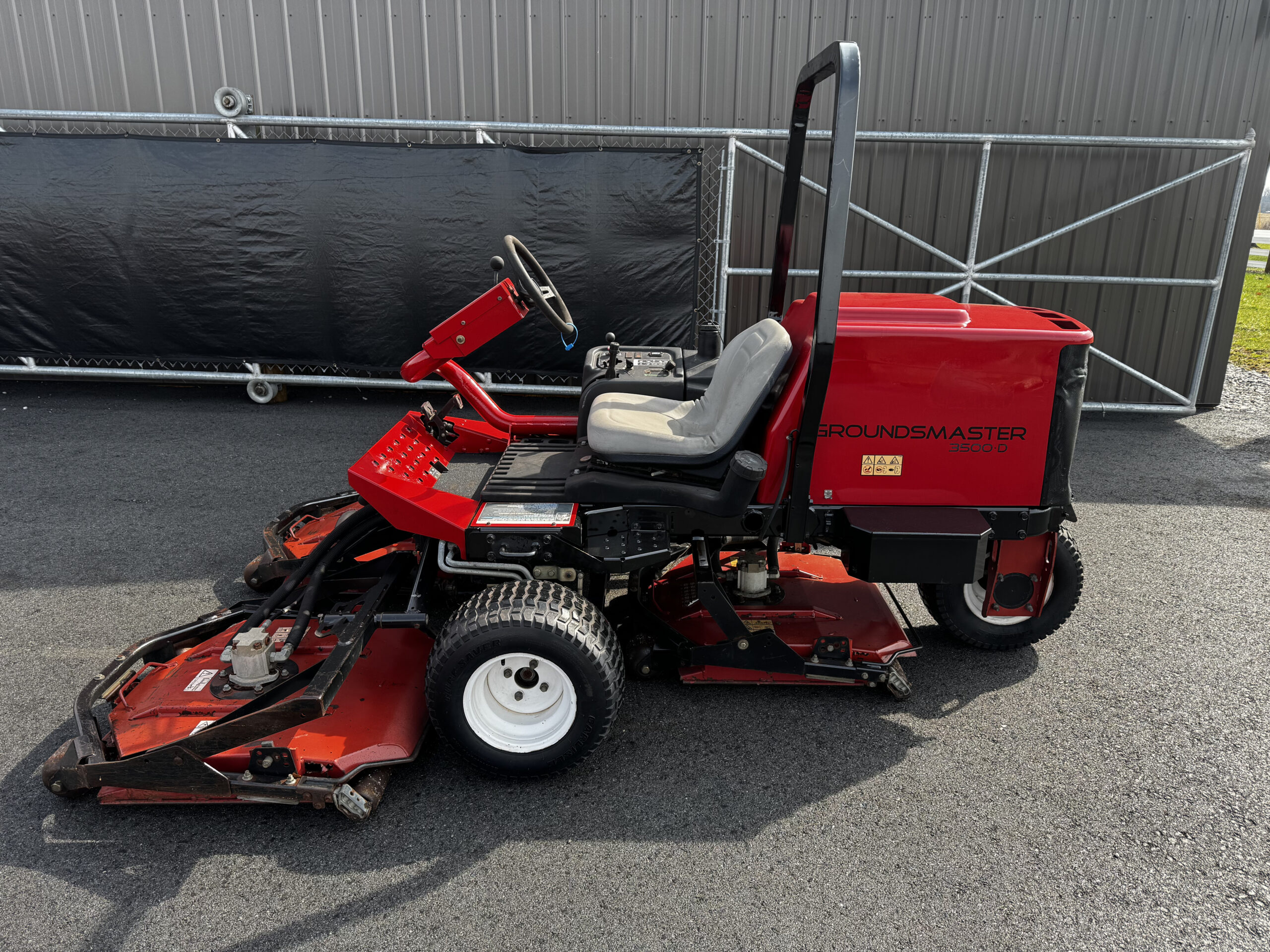 2015 Groundsmaster 3500 Diesel Sidewinder 3WD Contouring Mower - Toro - Image 6