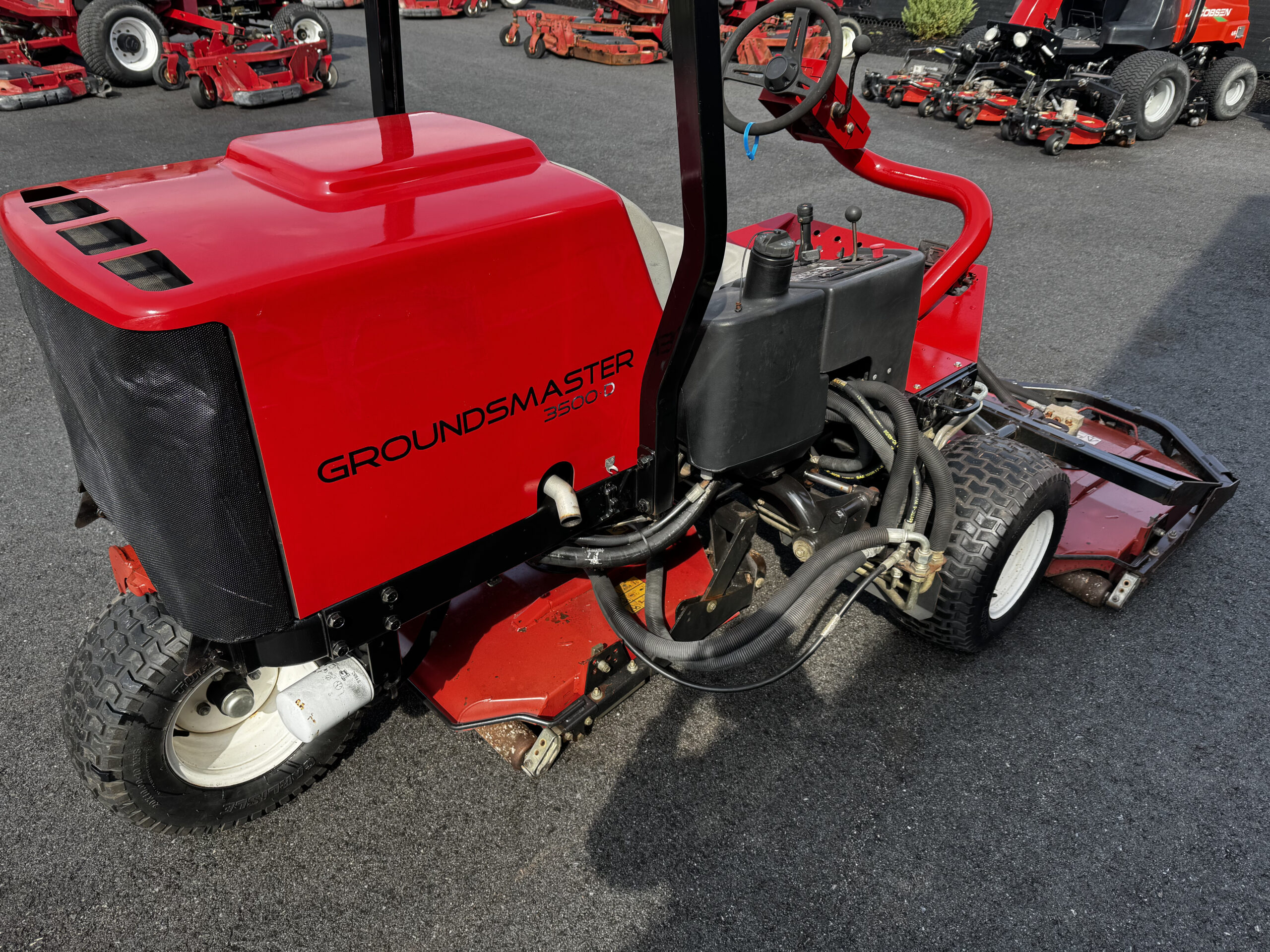 2015 Groundsmaster 3500 Diesel Sidewinder 3WD Contouring Mower - Toro - Image 8