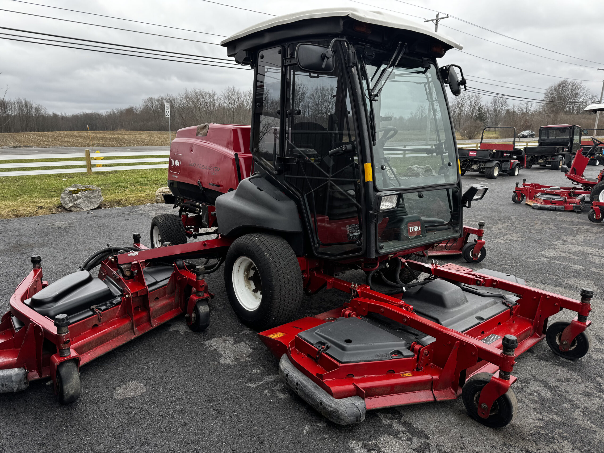 2017 Groundsmaster 5910 Diesel 4WD Climate Controlled Cab Wide Area Mower - Toro - Image 2