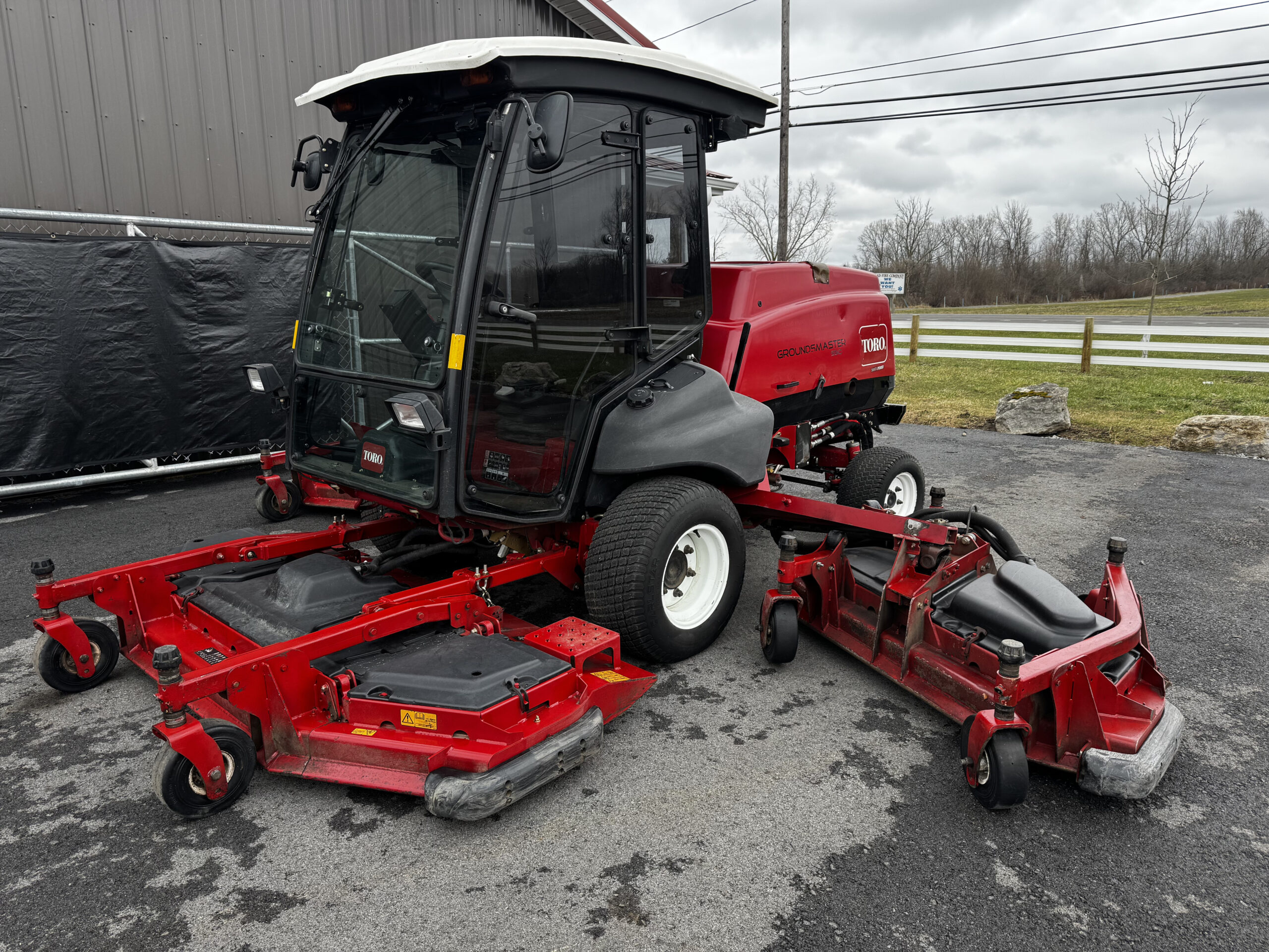 2017 Groundsmaster 5910 Diesel 4WD Climate Controlled Cab Wide Area Mower - Toro - Image 6