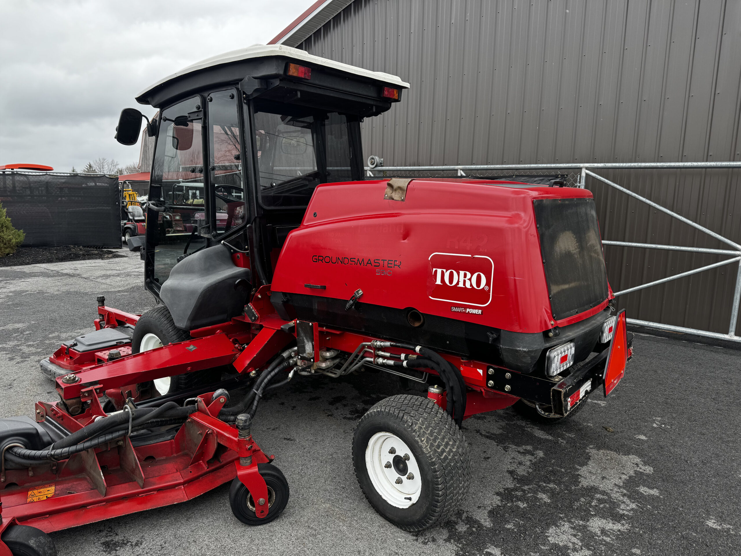 2017 Groundsmaster 5910 Diesel 4WD Climate Controlled Cab Wide Area Mower - Toro - Image 8