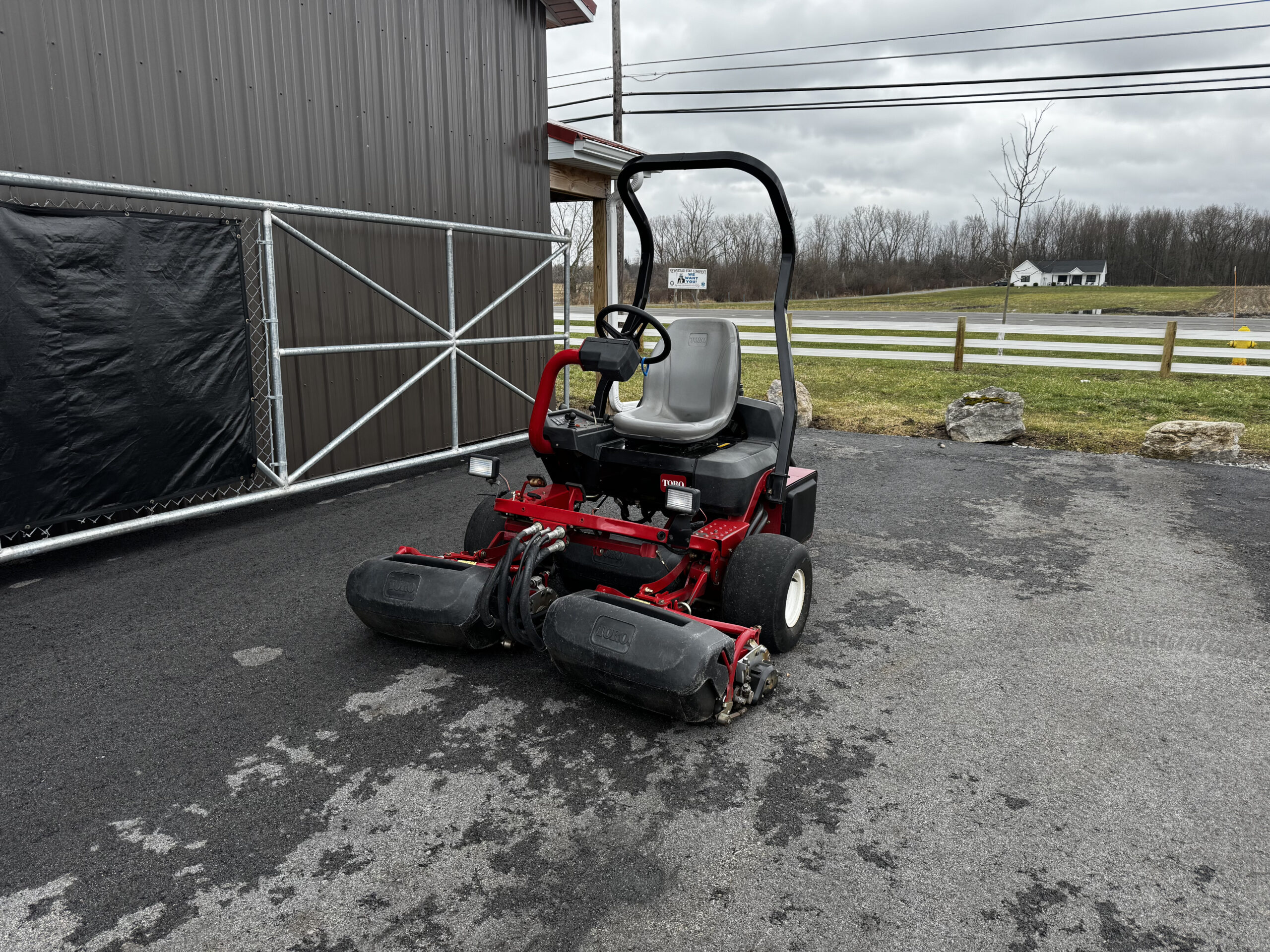 2013 Greensmaster 3250 Diesel 3WD Greensmower - Toro