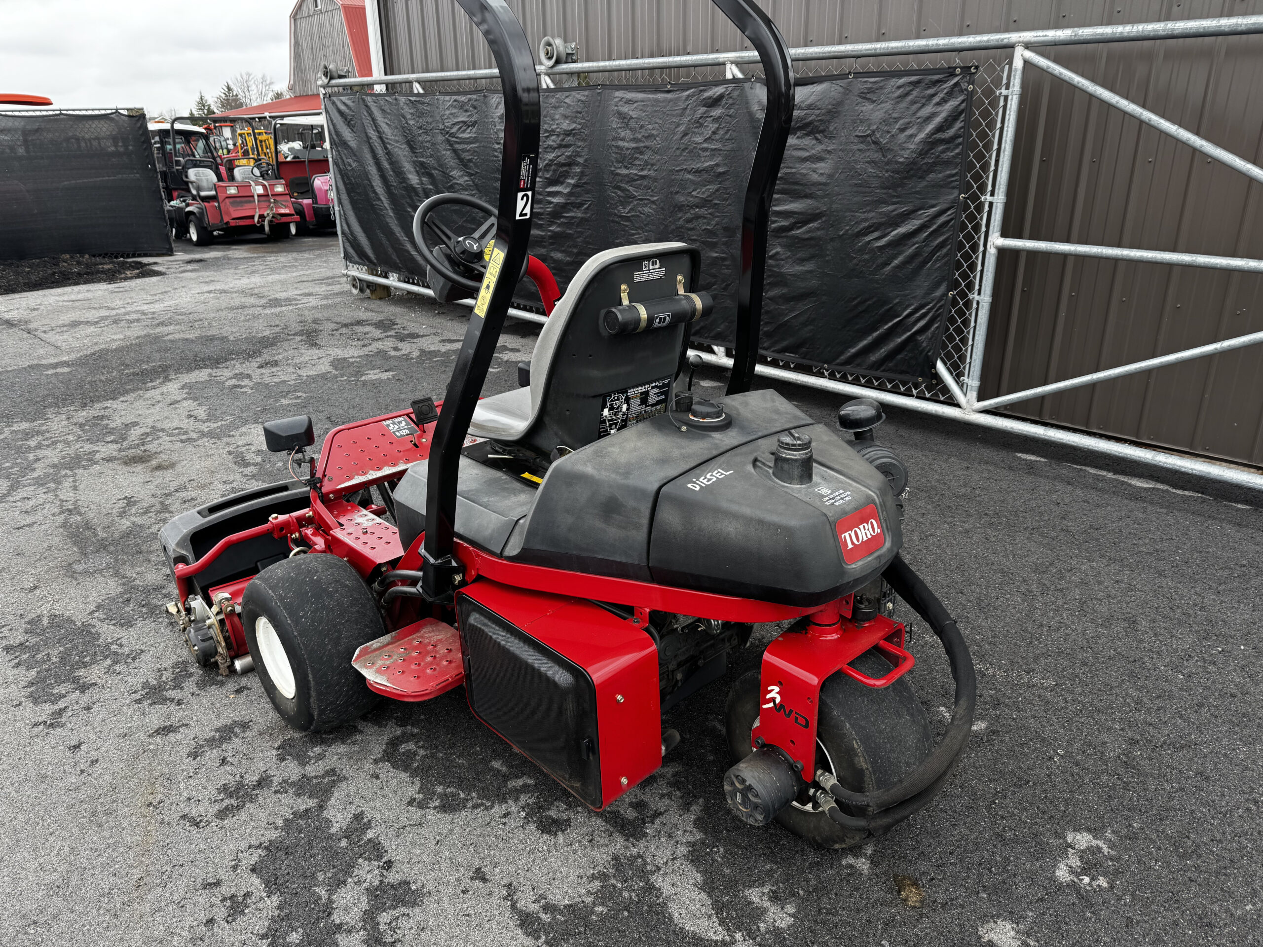 2013 Greensmaster 3250 Diesel 3WD Greensmower - Toro - Image 5
