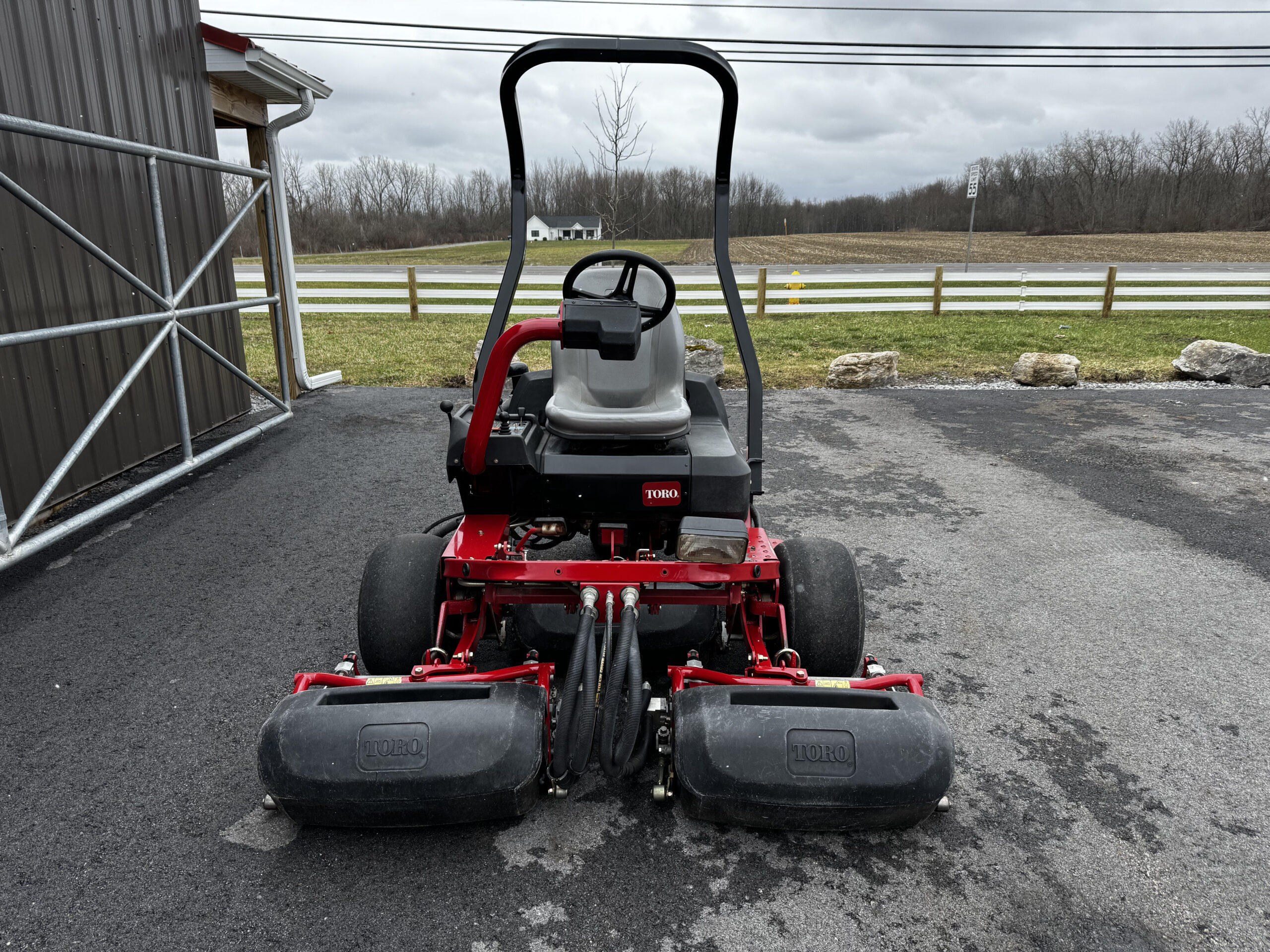 2013 Greensmaster 3250 Diesel 3WD Greensmower - Toro - Image 7