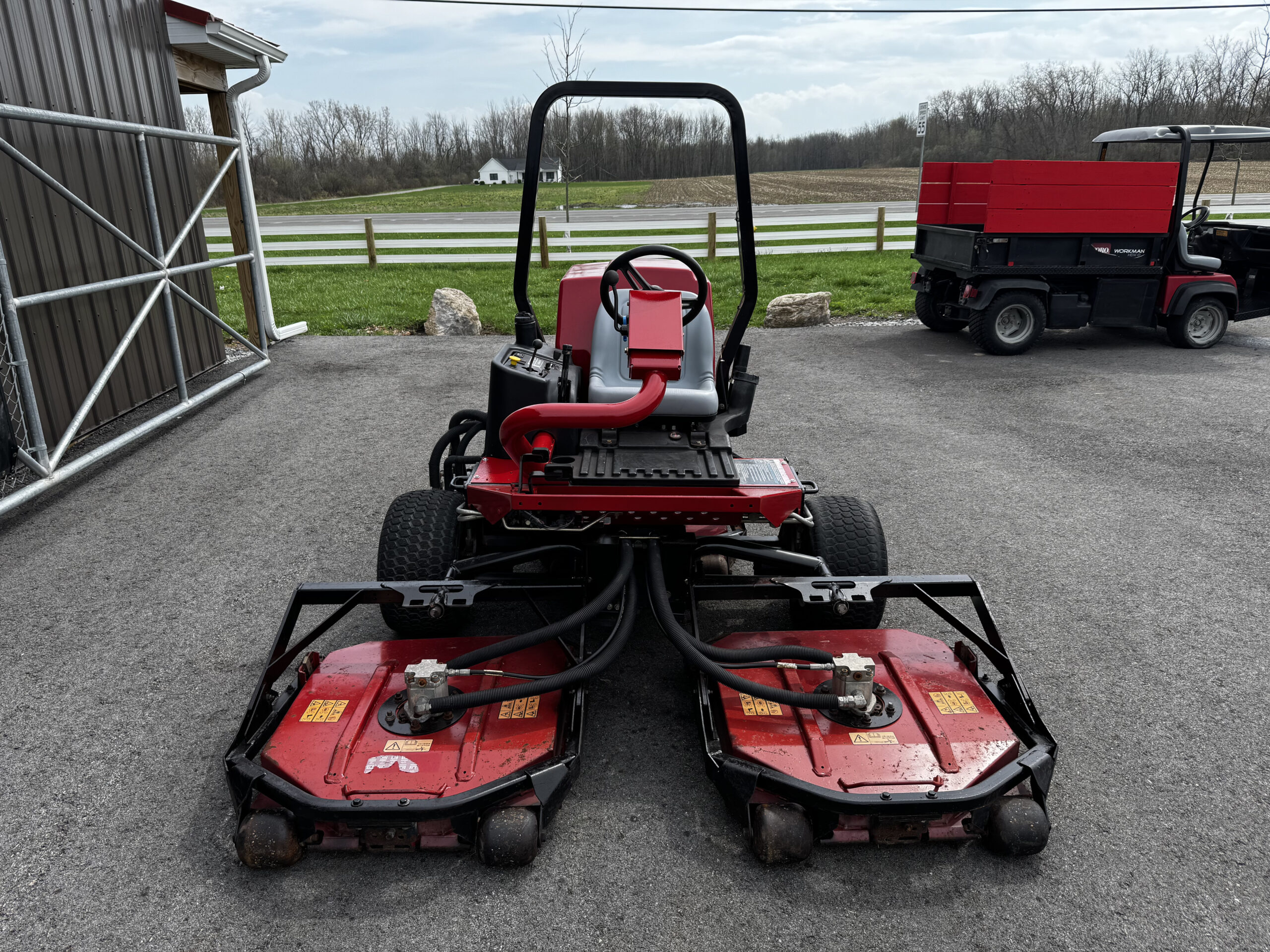 2015 Groundsmaster 3505 Diesel 2WD Contouring Rotary Mower - Toro - Image 5