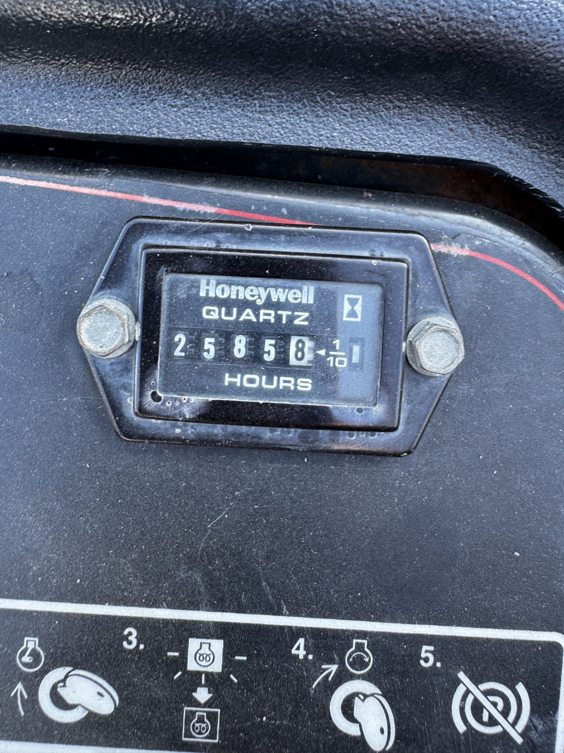 2015 Groundsmaster 3505 Diesel 2WD Contouring Rotary Mower - Toro - Image 7