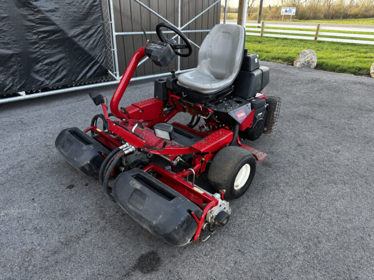 2011 Greensmaster 3150 Gas 2WD Greensmower - Toro