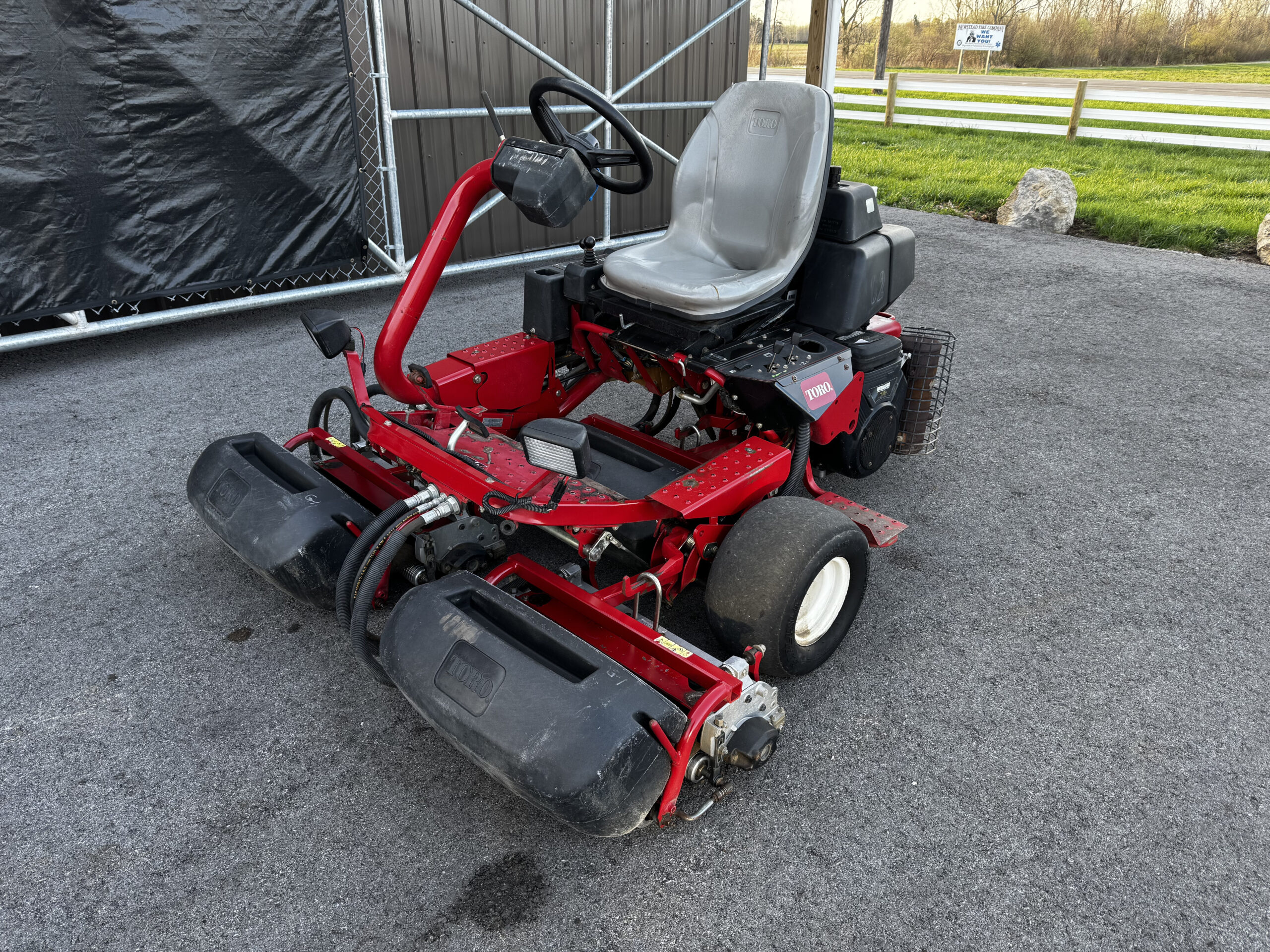 2011 Greensmaster 3150 Gas 2WD Greensmower - Toro