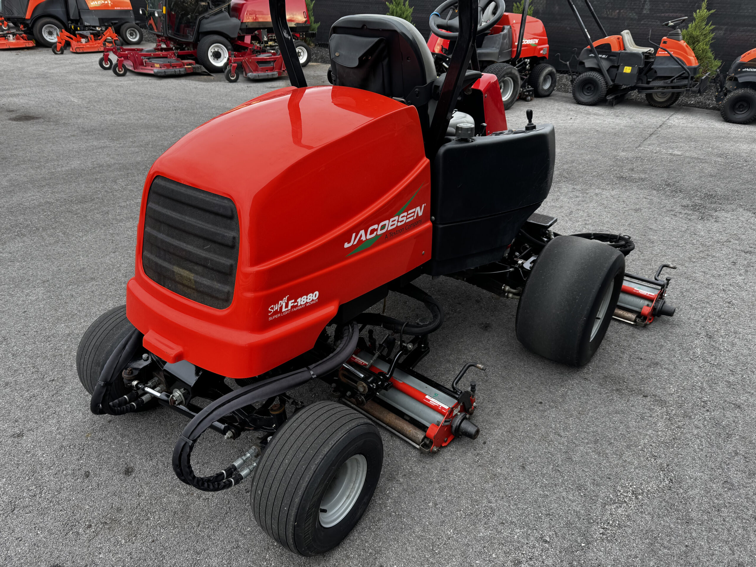2016 LF1880 Super Light Fairway Mower Diesel 4WD Fairway Mower - Jacobsen - Image 8