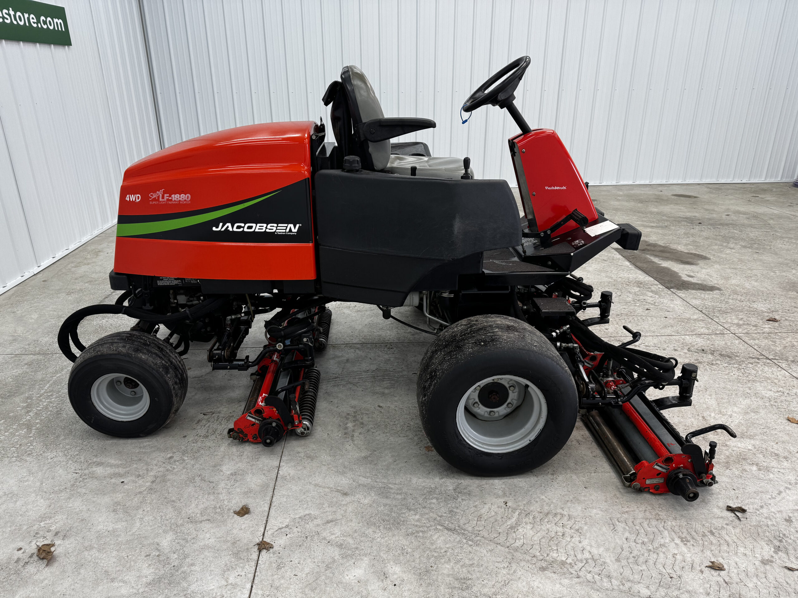 2008 LF 1880 Diesel 4WD Fairway Mower - Jacobsen - Image 3