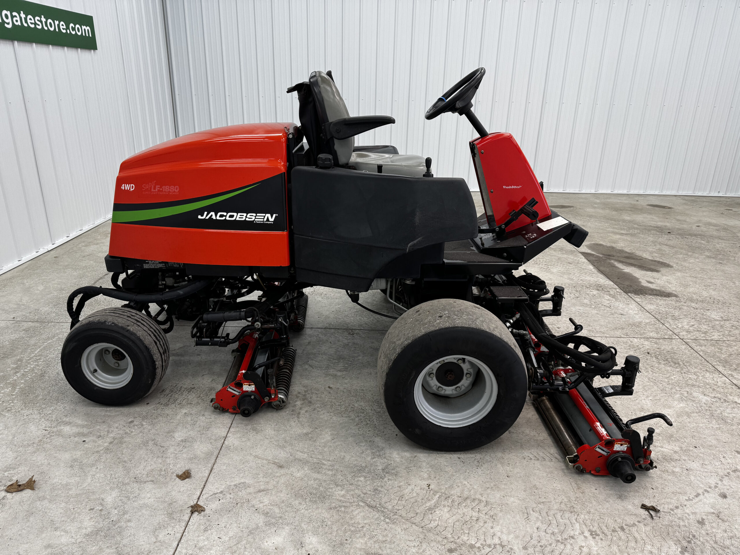 2008 LF 1880 Diesel 4WD Fairway Mower - Jacobsen - Image 6