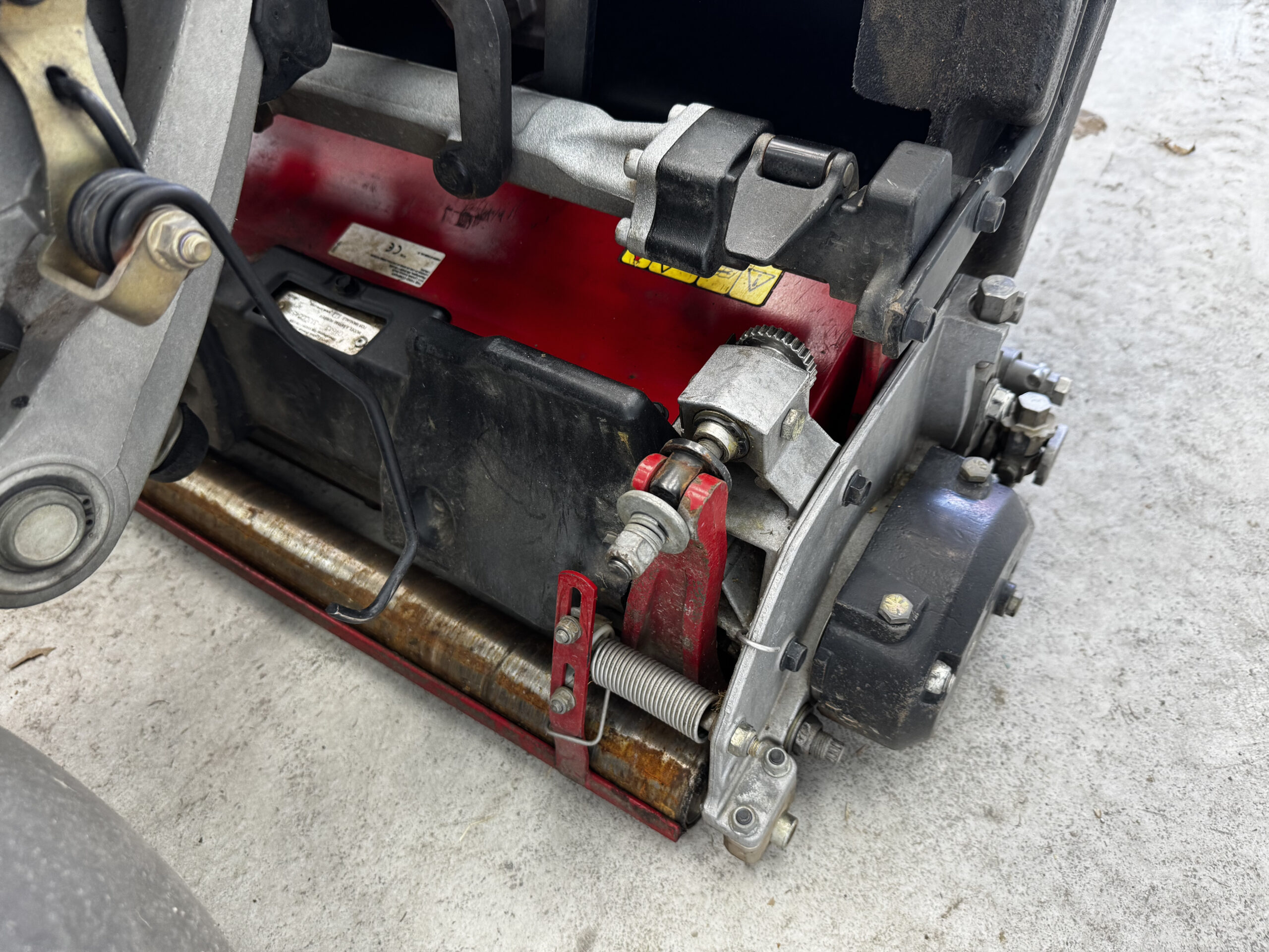 2013 Greensmaster Triflex 3400 Diesel Greens Mower - Toro - Image 3