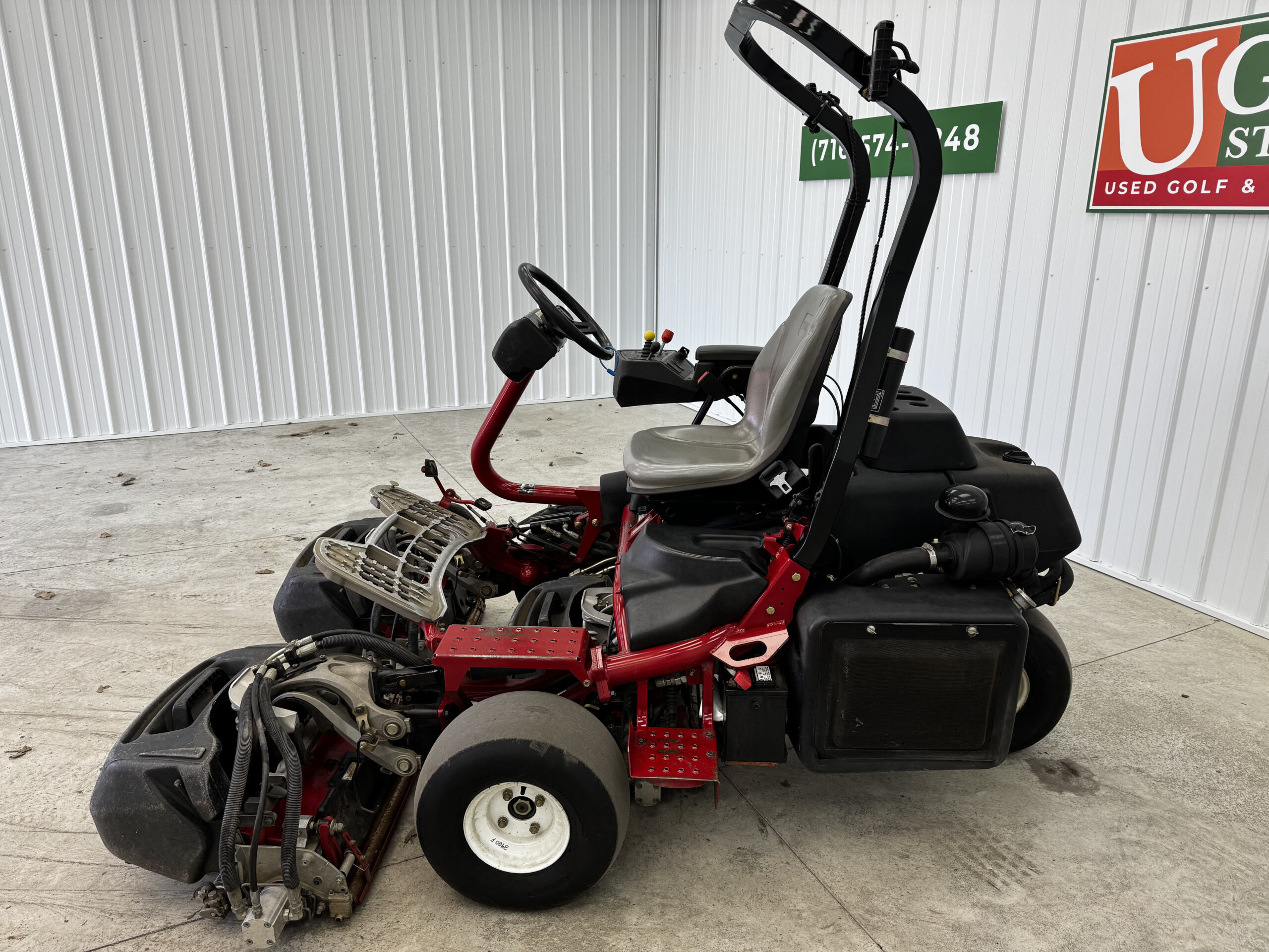 2013 Greensmaster Triflex 3400 Diesel Greens Mower - Toro - Image 5