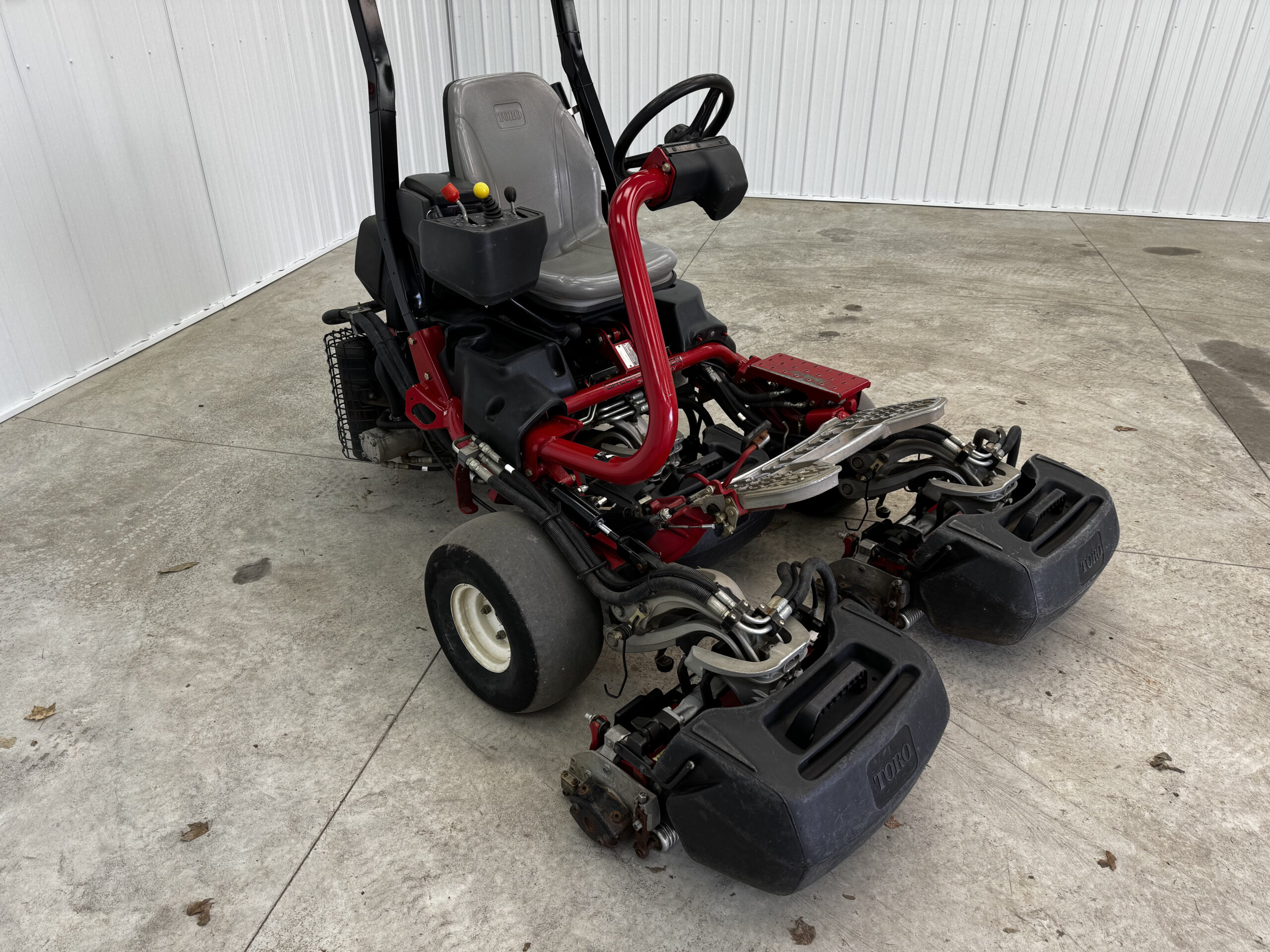 2013 Greensmaster Triflex 3400 Diesel Greens Mower - Toro - Image 4