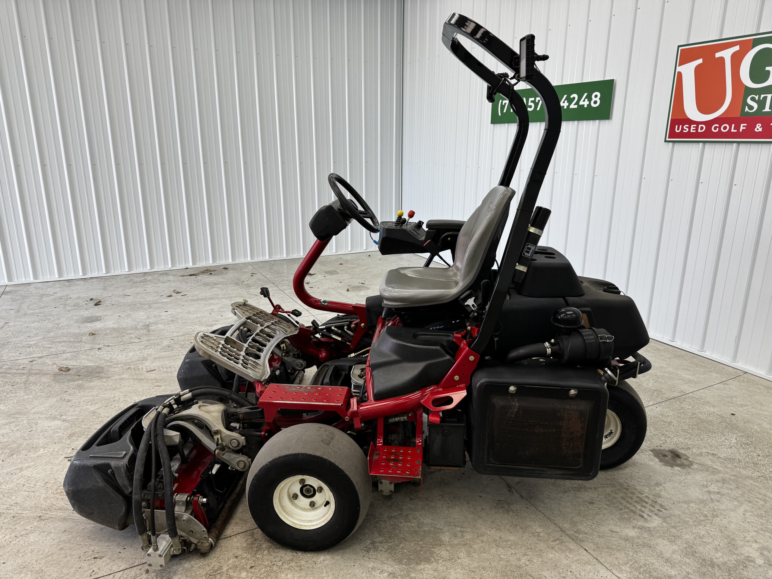 2013 Greensmaster Triflex 3400 Diesel Greens Mower - Toro - Image 5